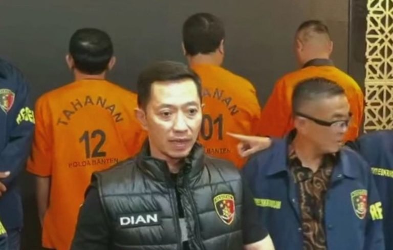 Dirreskrimum Polda Jateng Kompes Pol Dian Setyawan, saat konferensi pers penetapan tersangka pengusaha lokal palak PSN Rp5 triliun.