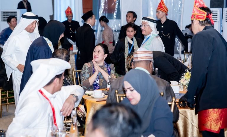Ketua DPR RI Puan Maharani menghadiri jamuan makan malam Uni Parlemen Negara-Negara Anggota Organisasi Kerjasama Islam atau Parliamentary Union of the OIC Member States (PUIC) ke-19 di Museum Nasional, Jakarta Pusat. Minggu (11/5/2025).
