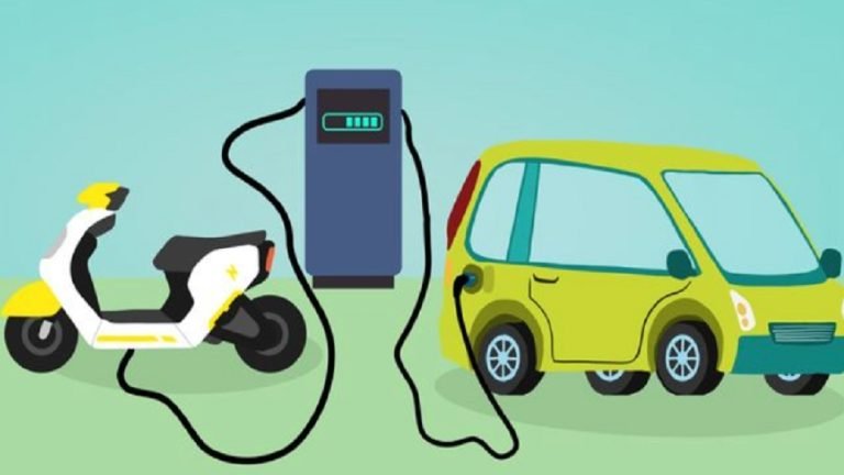 Ilustrasi kendaraan listrik sedang mengisi daya.