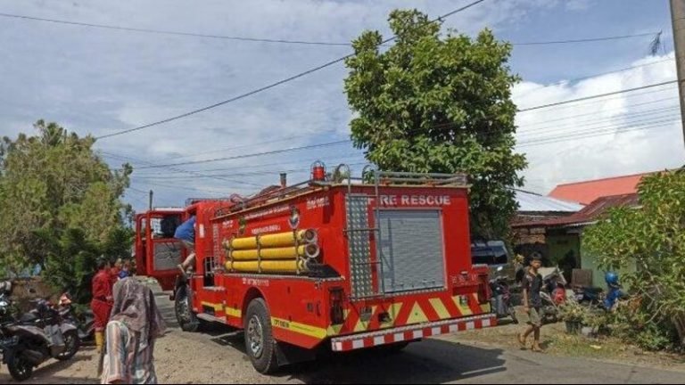Ilustrasi truk pemadam kebakaran (damkar)