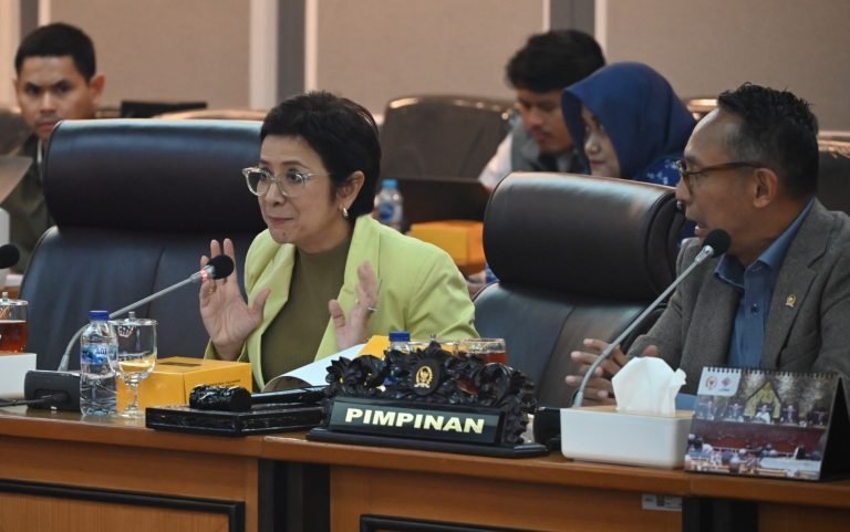 Pansus Pengelolaan Ruang Udara DPR RI menyoroti sebagian wilayah udara Indonesia yang dikendalikan oleh asing.