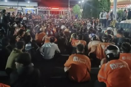 Ratusan driver ShopeeFood mendatangi Polresta Sleman, meminta aksi kekerasan terhadap rekan mereka diusut tuntas.