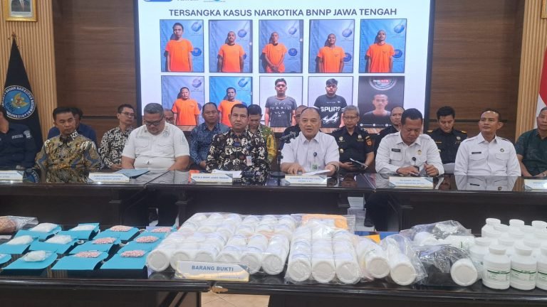 BNN Jateng munsahkan berbagai barang bukti narkotika , Jumat (11/7/2025).