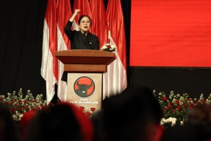 - Ketua DPR sekaligus Ketua DPP PDI Perjuangan (PDIP) Puan Maharani, memberikan arahan dalam acara Pembekalan Anggota DPR RI hingga DPRD Provinsi dan Kabupaten/Kota dari fraksi PDIP dari seluruh Indonesia yang diadakan di Bali.