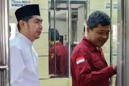 Tokoh agama pengasuh Ponpes Ar-Rahman Basyaiban Rancamulya, KH Ahmad Yazid Basyaiban atau Gus Yazid, saat diperiksa Kejati Jateng terkait dugaan TPPU kasus korupsi Rp237 miliar BUMD Cilacap. Foto: Bae
