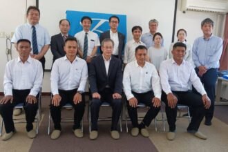 4 kandida driver bus profesional dari JIDS LPK Hiro-LPK Kamisora disambut langsung jajaran Direksi Osaka Bus Jepang.