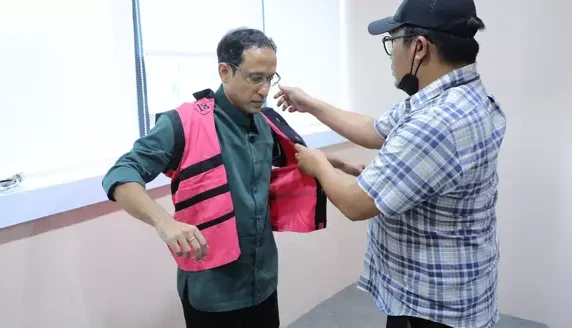 Kejaksaan Agung dalami kasus dugaan korupsi pengadaan Chromebook di Kemendikbudristek. Kasus ini menyeret mantan Mendikbud Nadiem dan pejabat lain, dengan kerugian negara mencapai Rp1,98 triliun. Foto: dok.