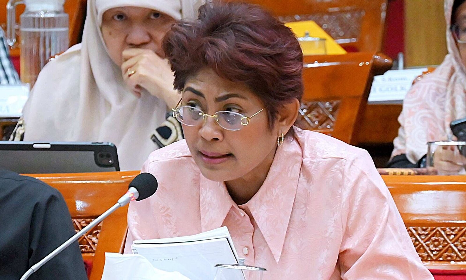 Anggota Komisi X DPR RI Mercy Chriesty Barends dalam Raker dengan Kemendikdasmen, Kamis (4/9/2025) di Senayan Jakarta. Foto: dok.