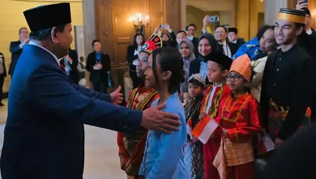 Presiden Prabowo menemui diaspora Indonesia yang tinggal di Kanada sesaat setelah sampai di salah satu hotel di Ottawa Kanada, Rabu (24/9/2025). Foto: dok. Biro Pers Kepresidenan