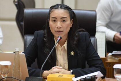 Rahayu Saraswati resmi mundur dari DPR RI usai permintaan maaf atas pernyataan kontroversial soal “mental kolonial” terkait lapangan kerja., Rabu (10/9/2025).