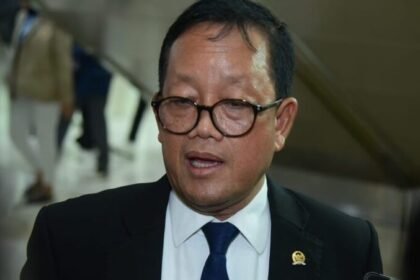 Wakil Ketua Komisi XII DPR RI Sugeng Suparwoto menegaskan pembangunan energi tak boleh mengorbankan rakyat sekitar proyek. Kasus PLTU Tanjung Jati B jadi sorotan karena memicu jalan rusak hingga sawah petani tak produktif. Foto: dok.