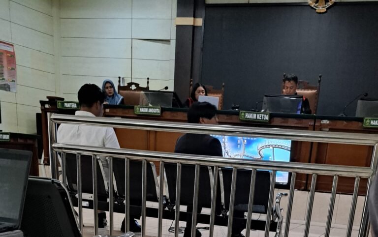 Sidang kasus penyekapan intel saat demo May Day, di PN Semarang. (bae)