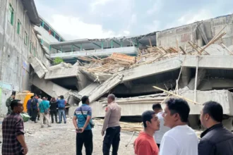 Musala Ponpes Al Khoziny Sidoarjo, Jatim, roboh.