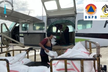 BNPB melakukan operasi modifikasi cuaca (OMC) sebagai upaya mengatasi banjir di Semarang dan Grobogan.