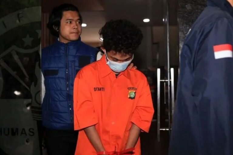 Polisi menangkap pemuda berinisial WFT yang disebut sebagai 'Bjorka'.