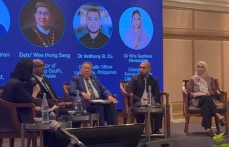 Anggota Komisi E DPRD Jateng, Krisseptiana (Tia Hendi, paling kanan), mewakili Indonesia dalam pertemuan tingkat tinggi WHO di Penang, Malaysia.