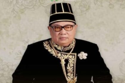 Raja Keraton Solo, Sri Susuhunan Paku Buwono (PB) XIII, mangkat pada Minggu (2/11).