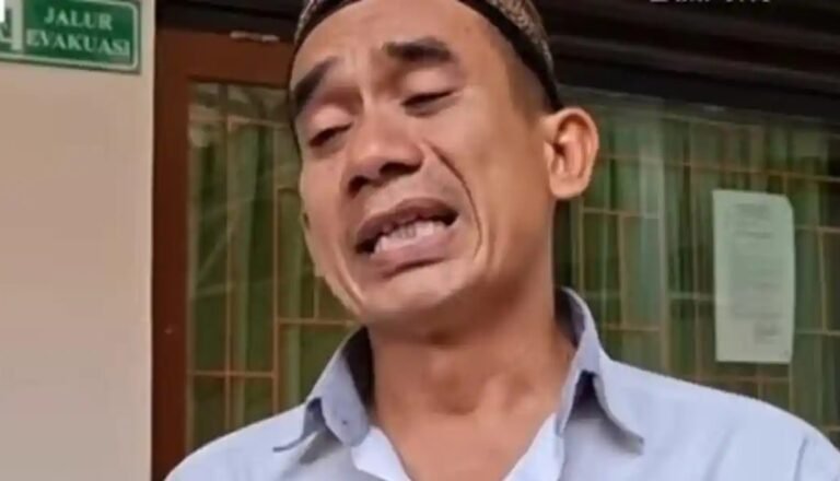Tangis Darwanto, petani Madiun yang dipenjara gara-gara nyelametin landak jawa.