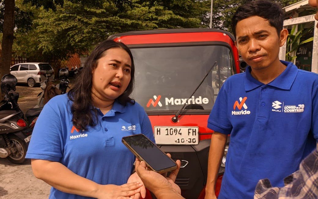 Manajer Cabang Bajaj Semarang, Siva Gesita.