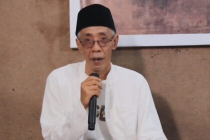 Rais Syuriah PWNU Jateng KH Ubaidullah Shodaqoh.