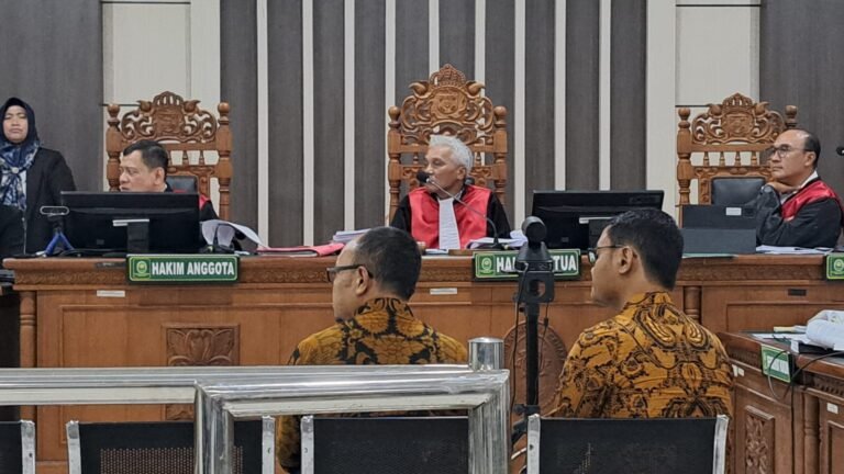 Analis Bank Jateng bersaksi di sidang korupsi kredit Sritex di Pengadilan Tipikor Semarang, Senin (26/1/2206). (bae)