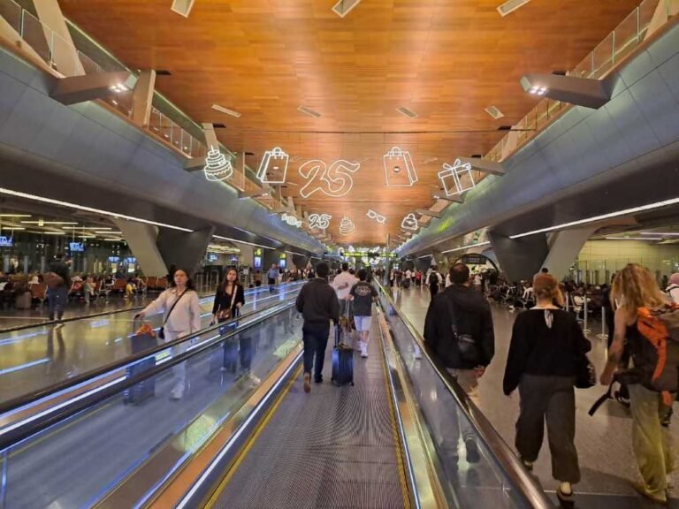 Suasana di Bandara Doha (Hamad International Airport), Qatar, 2 Juni 2025. Foto: Eka Setiawan