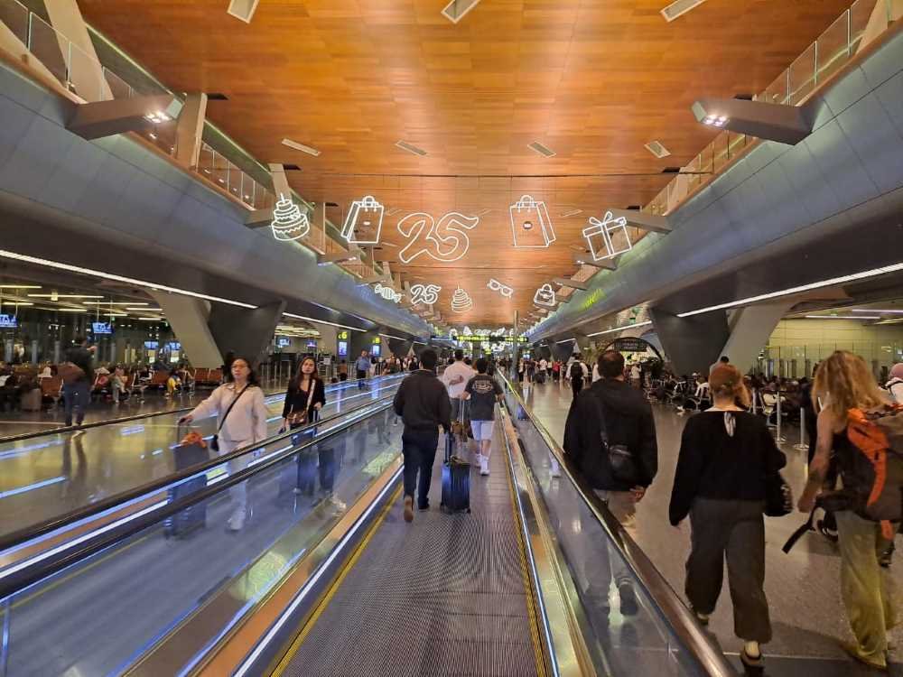 Suasana di Bandara Doha (Hamad International Airport), Qatar, 2 Juni 2025. Foto: Eka Setiawan