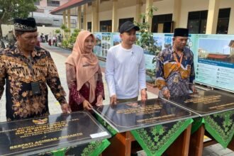 Wali Kota Solo, Respati Ardi, resmi meresmikan tiga bangunan SD Negeri sekaligus, Jumat (30/1/2026).