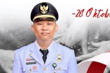 Tampang Eks Camat Medan Maimun Almuqarrom Natapradja yang gunain kartu kredit pemerintah untuk judol hingga ludes Rp1,2 miliar. (Dok. Instagram Kecamatan Medan Maimun)