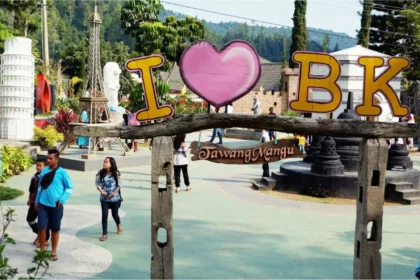 Taman Balekambang Solo.