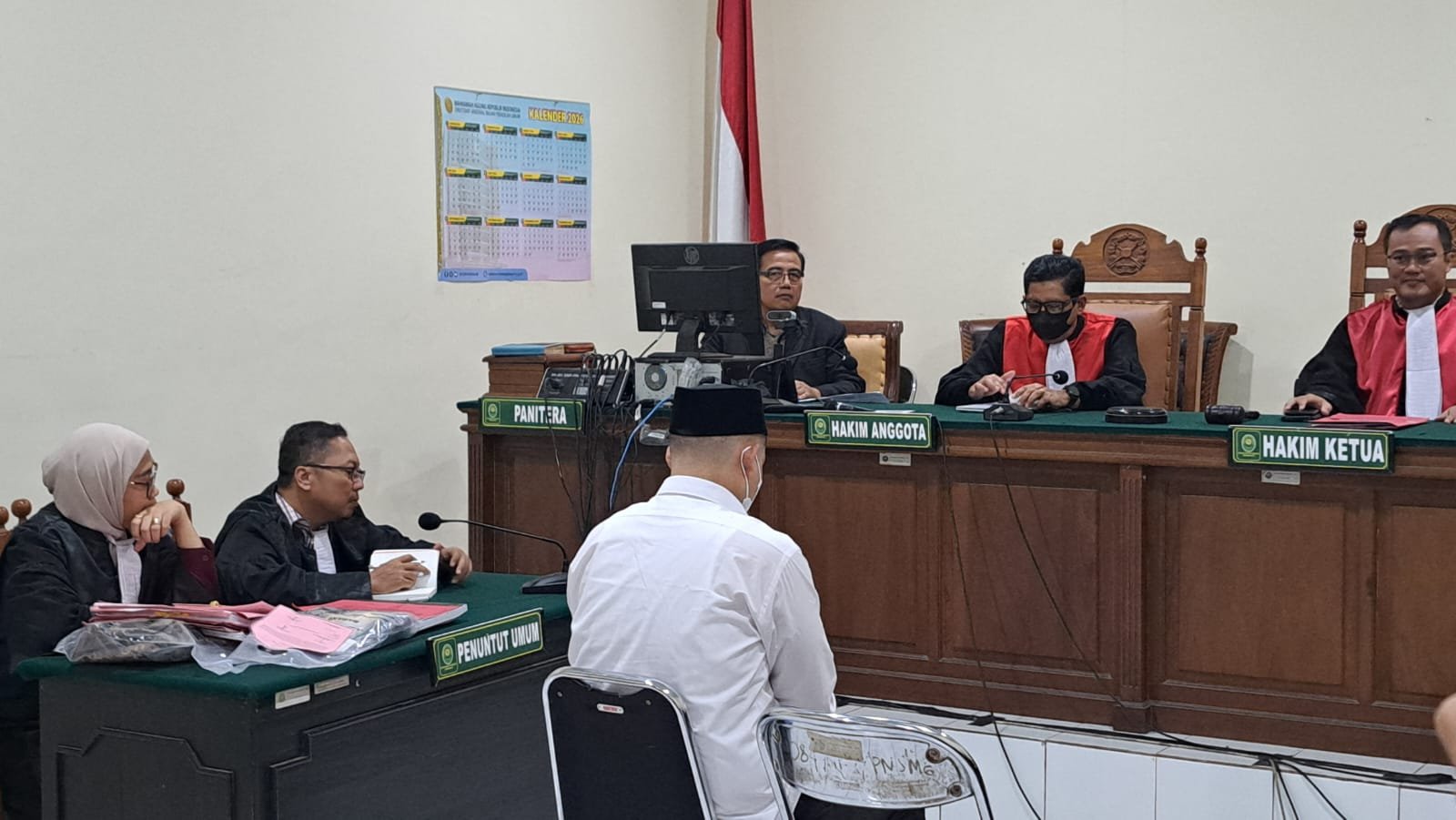 Chiko Radityatama Agung Putra (kemeja putih) ikut sidang pembacaan putusan di PN Semarang, Kamis (26/2/2026). (bae)