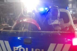 Dua sepeda motor yang mengalami lakalantas dibawa mobil Satlantas Polrestabes Semarang, Kamis (19/2/2026) dini hari. Foto: Instagram @relawangabungansemarang