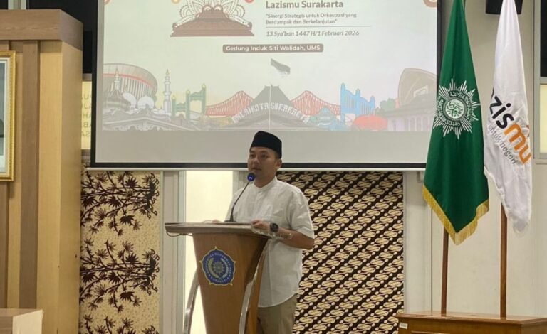 Wali Kota Solo Respati Ardi menghadiri Rakerda Lazismu Surakarta, di Gedung Induk Siti Walidah UMS, Minggu (1/2/2026).