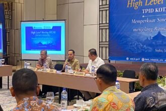 Wali Kota Solo Respati Ardi memimpin 'High Level Meeting TPID Surakarta' bertajuk Memperkuat Sinergi Pengendalian Harga Menjelang Ramadan dan Lebaran, Kamis (5/2/2026).