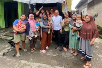 Wali Kota Solo Respati Ardi sambang warga di Kelurahan Joglo, Banjarsari, Jumat (6/2/2026).