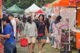 Pasar Sora SKK Vol.2 resmi dibuka di Gedung Wanita Sasana Krida Kusuma, Kamis (19/2/2026). Ini jadi tempat berburu takjil paling hype di Solo.