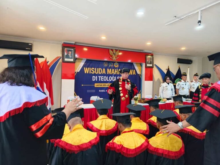 12 WBP Lapas Purwokerto wisuda teologi, Rabu (4/2/2026). Foto: Dok. Ditjenpas Jateng.