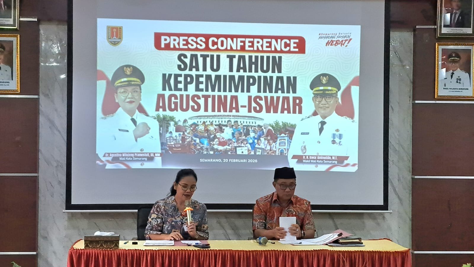 Wali Kota Semarang, Agustina WP dan Wakil Wali Kota menjelaskan soal BOP, Jumat (20/2/2026). (bae)