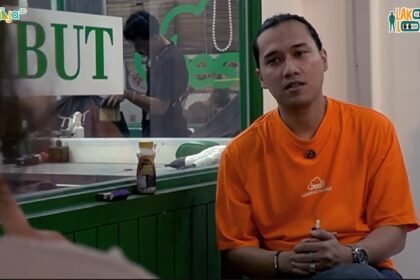 Bima Eka Sakti saat berbincang dengan Bacaaja.co dalam podcast Lakon Lokal.