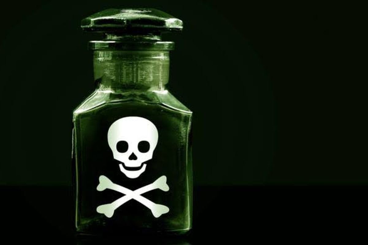 Ilustrasi air keras.