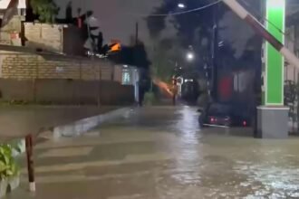 Banjir merendam Kampung Mayangsari, Kalipancur, Semarang, Sabtu (14/3/2026). (ist)