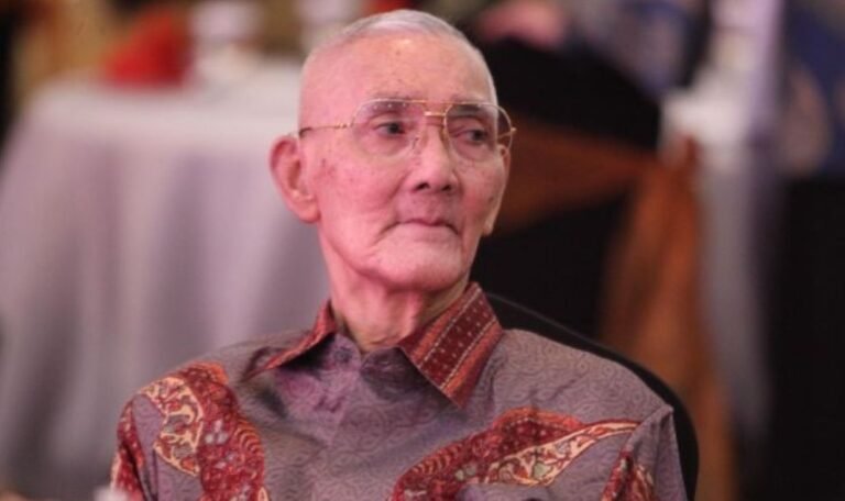 Wakil Presiden ke-6, Try Sutsino.