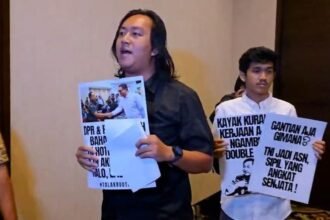 Andrie Yunus bersama Koalisi Masyarakat Sipil menerobos rapat pembahasan revisi Undang-Undang Nomor 34 Tahun 2004 tentang TNI di Hotel Fairmont Jakarta, pada Sabtu (15/3/2025) silam.