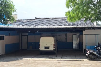 SPPG Lempongsari sepi karena di dalamnya sedang direnovasi pasca sidak. (bae)