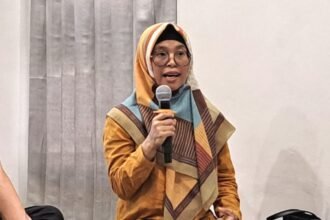 Advokat Evarisan saat diskusi dalam program Titik Kumpul 2 SKS hasil kerja sama Peradi SAI Kota Semarang dan media BacaAja, Rabu (8/4/2026). (bae)