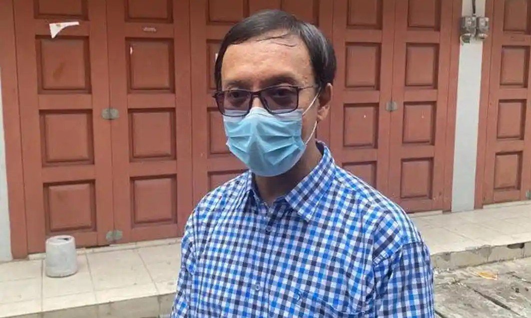 Pegawai Ditjen Pajak, Bursok Anthony Marlon, secara terbuka meminta Prabowo-Gibran dan Menkeu Purbaya mundur dari jabatan mereka masing-masing.