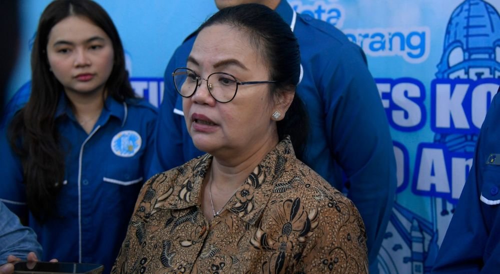 Wali Kota Semarang, Agustina Wilujeng Pramestuti saat menyampaikan pernyataan publik kepada wartawan. (ist)