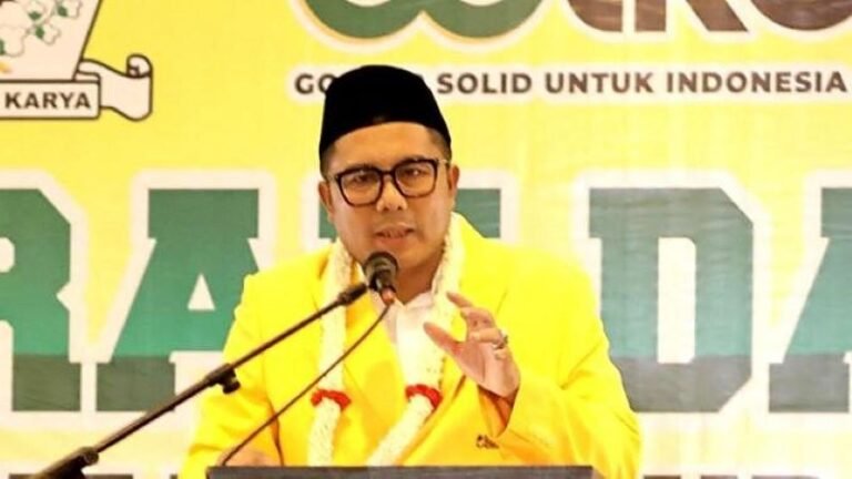 PIMPINAN - Ketua DPD Golkar Jateng, cum Wakil Ketua DPRD Jateng, M Saleh. (ist)