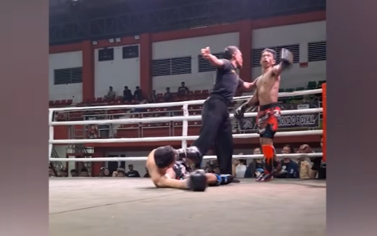 Ahmad Husein Pati tumbang di ring Combat Sport di Simpanglima Purwodadi, Minggu (5/4/2026).