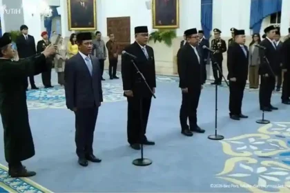 PELANTIKAN PEJABAT - Presiden RI, Prabowo Subianto resmi melantik enam pejabat, di Istana Negara, Jakarta, Senin (27/4/2026). Keenam pejabat tersebut menduduki jabatan sebagai Menteri, Kepala Lembaga, dan Penasehat Khusus dalam Kabinet Merah Putih.